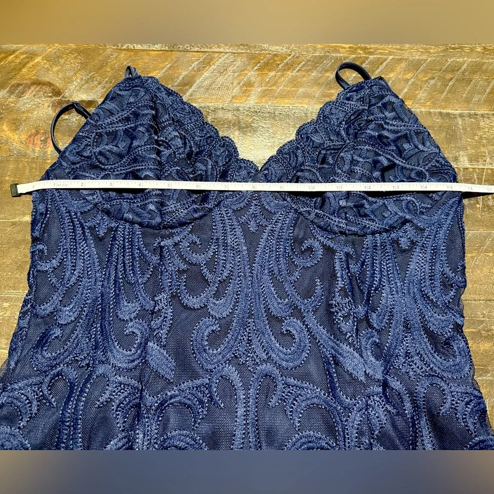 NWT Bardot Navy Blue Gia Lace Bodycon Midi Dress Sz US 8/Medium - Picture 5 of 10